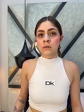 AriaWillssX online show from March 2, 2026, 8:05 pm