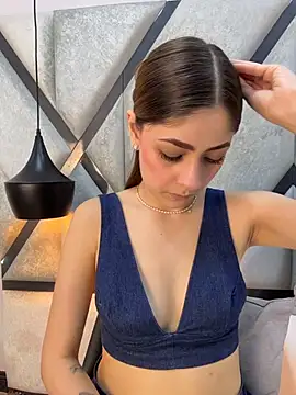 AriaWillssX online show from February 8, 2026, 8:17 pm