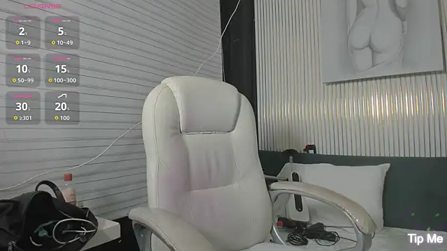 VenusColeman  online show from February 28, 2026, 9:14 pm