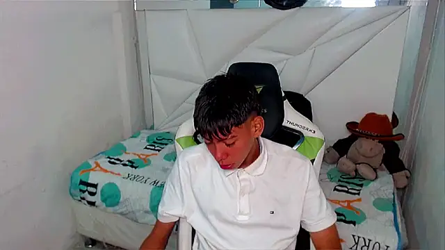 Liarr  online show from March 16, 2026, 8:00 pm