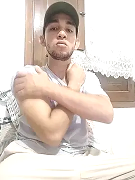 UmamiPorcus online show from February 27, 2026, 7:35 pm