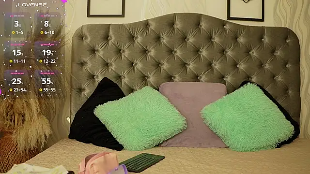 Snapshot of katt_eyes_ chatting on February 25, 2026, 1:22 pm katt eyes online show from February 25, 2026, 1:22 pm