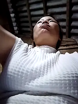 Ella-aa online show from February 16, 2026, 2:37 pm