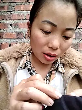 Ella-aa online show from February 24, 2026, 7:42 am