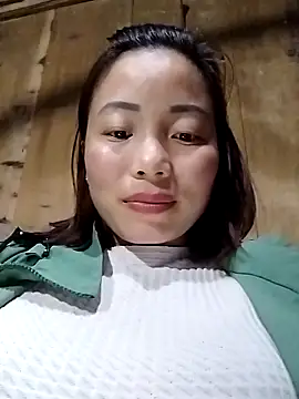 Ella-aa online show from February 18, 2026, 7:49 am