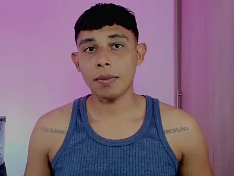 nilo2021 online show from April 6, 2026, 8:21 pm