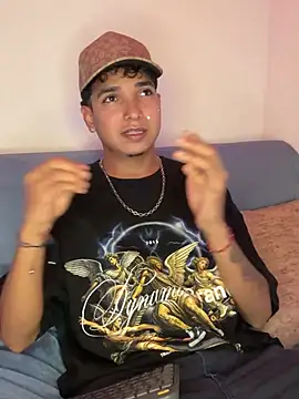 paulhot11 online show from April 17, 2026, 1:08 am