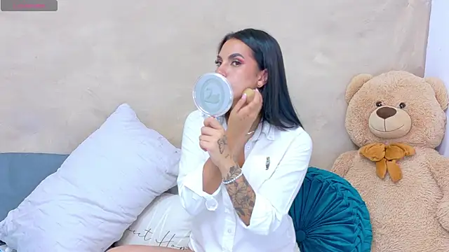 AndiVasquez online show from May 8, 2026, 2:10 pm
