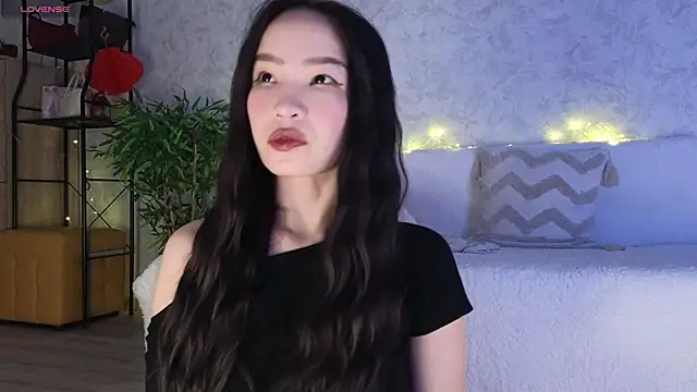 saya li11 online show from February 19, 2026, 4:15 pm