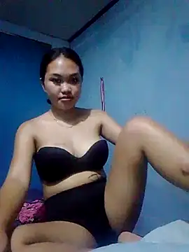 Snapshot of lovely_pilipina19 chatting on July 5, 2026, 2:38 am lovely pilipina19 online show from July 5, 2026, 2:38 am