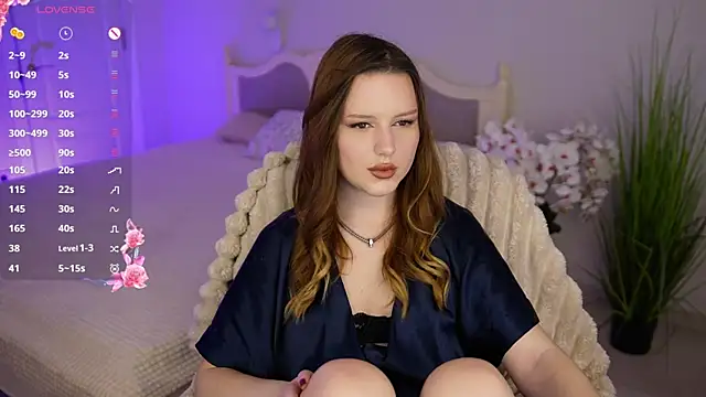 Milana Moons online show from June 3, 2026, 3:50 pm