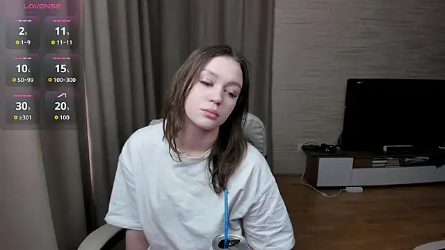 CarmenHill online show from February 15, 2026, 4:35 am