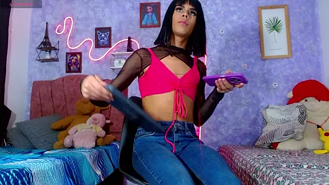 Snapshot of Stefani__R chatting on March 2, 2026, 7:37 am Stefani R online show from March 2, 2026, 7:37 am