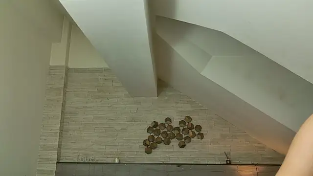 hornyb33  online show from February 12, 2026, 5:18 am