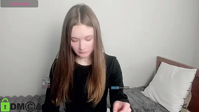 Snapshot of Elina_X chatting on May 7, 2026, 1:03 pm Elina X online show from May 7, 2026, 1:03 pm
