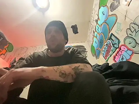 gothboiplzty online show from February 26, 2026, 6:46 am