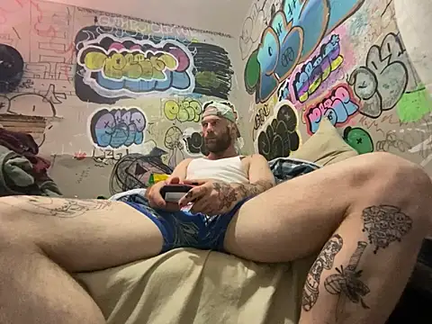 gothboiplzty online show from June 3, 2026, 6:14 am