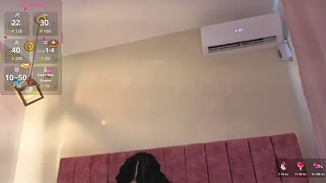 Snapshot of LOU_22_ chatting on May 11, 2026, 4:04 pm LOU 22 online show from May 11, 2026, 4:04 pm