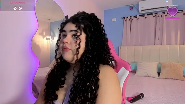 Snapshot of LOU_22_ chatting on February 3, 2026, 1:16 pm LOU 22 online show from February 3, 2026, 1:16 pm