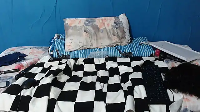 Snapshot of Tallatoya2026 chatting on February 12, 2026, 8:08 pm Tallatoya2026 online show from February 12, 2026, 8:08 pm