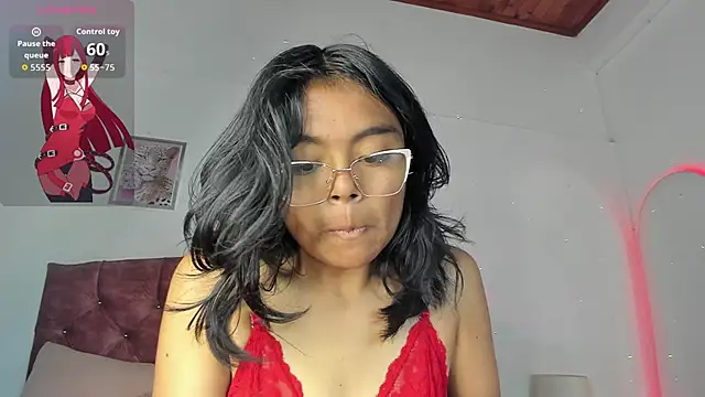 luna velveth online show from March 30, 2026, 10:28 am