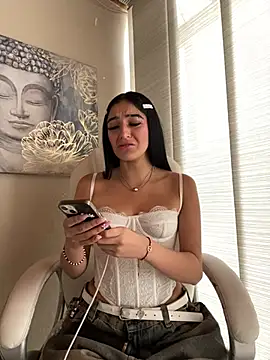 Snapshot of Valery_pink18 chatting on February 7, 2026, 10:18 pm Valery pink18 online show from February 7, 2026, 10:18 pm