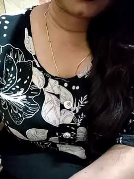 PARI51 online show from July 16, 2026, 8:17 pm