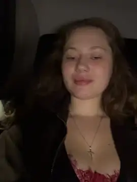 AsynaYuuki online show from April 8, 2026, 6:42 pm