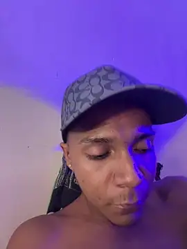 Snapshot of hotboyluxe chatting on May 14, 2026, 2:36 pm hotboyluxe online show from May 14, 2026, 2:36 pm