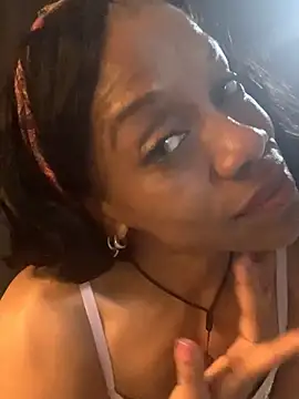 Snapshot of NatalieGainer_goodies chatting on May 2, 2026, 2:50 am NatalieGainer goodies online show from May 2, 2026, 2:50 am