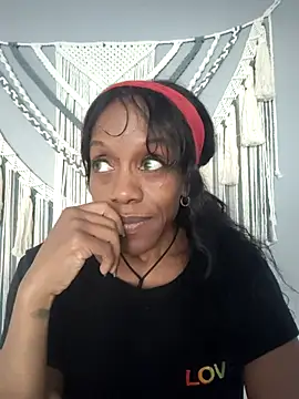 NatalieGainer goodies online show from April 14, 2026, 11:32 pm