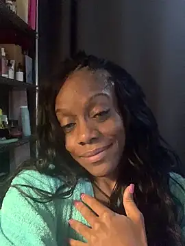 Snapshot of NatalieGainer_goodies chatting on May 3, 2026, 12:20 pm NatalieGainer goodies online show from May 3, 2026, 12:20 pm