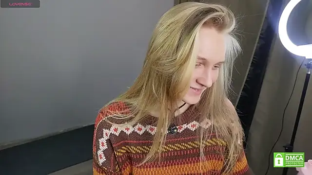 Alex-wer online show from April 19, 2026, 11:11 am