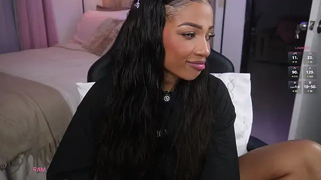 Snapshot of eimi_spacee chatting on February 5, 2026, 10:49 pm eimi spacee online show from February 5, 2026, 10:49 pm