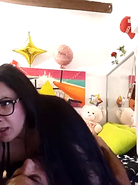 yoahotpetrafiery online show from April 8, 2026, 2:24 am