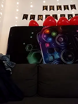 yoahotpetrafiery online show from March 23, 2026, 3:50 am