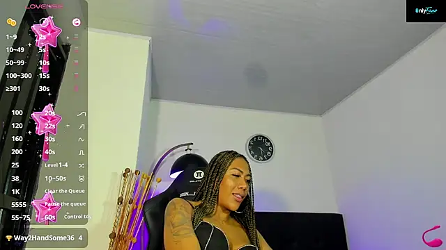 Snapshot of PilarBigCockxxx chatting on October 25, 2025, 1:01 pm PilarBigCockxxx online show from October 25, 2025, 1:01 pm