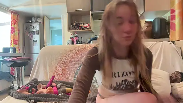 Snapshot of MindMistress chatting on June 30, 2026, 2:17 pm MindMistress online show from June 30, 2026, 2:17 pm