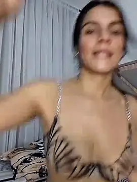 Snapshot of EvaMiranda chatting on May 14, 2026, 3:25 am EvaMiranda online show from May 14, 2026, 3:25 am