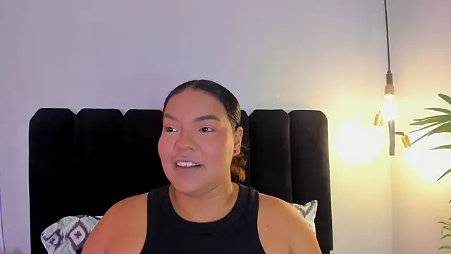 Amaranoir- online show from April 16, 2026, 3:40 am