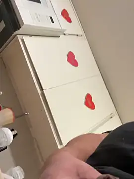 Skizm1986 online show from February 11, 2026, 6:02 am