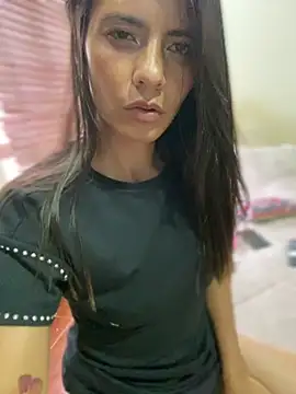 Esperanza GS online show from April 16, 2026, 9:39 pm