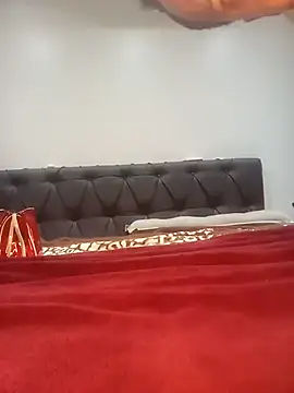 Snapshot of moannapozzy chatting on February 10, 2026, 1:59 am moannapozzy online show from February 10, 2026, 1:59 am