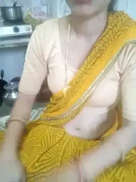 Snapshot of khushi_rawat chatting on February 11, 2026, 11:10 am khushi rawat online show from February 11, 2026, 11:10 am