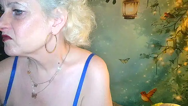 Snapshot of Blondie_the_librarian chatting on May 25, 2026, 12:48 pm Blondie the librarian online show from May 25, 2026, 12:48 pm