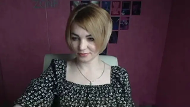 Snapshot of CuttieEmma chatting on April 27, 2026, 5:49 am CuttieEmma online show from April 27, 2026, 5:49 am