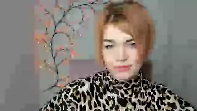 CuttieEmma online show from April 4, 2026, 5:58 am