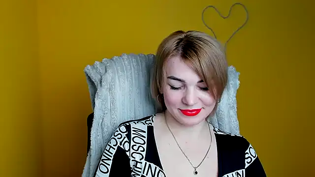 CuttieEmma online show from February 7, 2026, 6:54 am