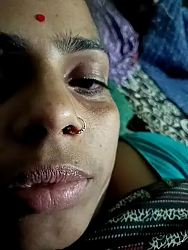 Priyakoli4568 online show from April 6, 2026, 3:46 pm