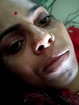 Priyakoli4568 online show from April 7, 2026, 7:54 am